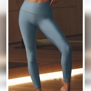 ALO YOGA 7/8 High-Waist Airlift Legging In Celestial Blue. Size Medium